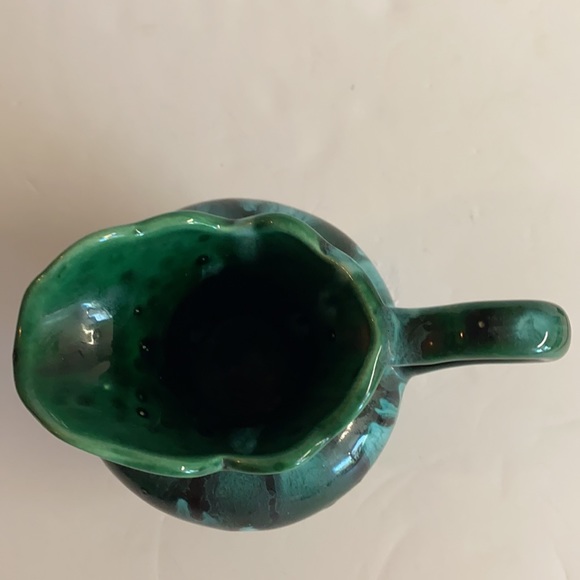 2PC Vintage 1980 Gorgeous Signed handmade pitcher and bow.Rich beautiful color. - Picture 8 of 8